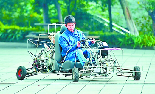 大二生花3000元積蓄 45天手工造輛汽車